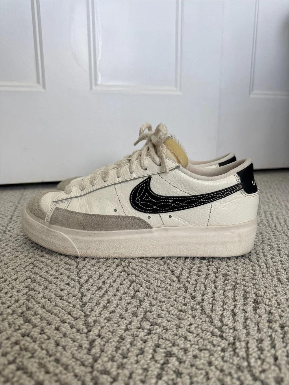 Nike classic low